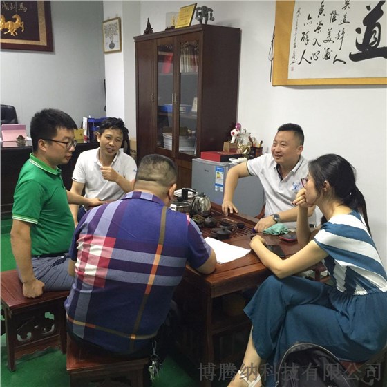 博腾纳-专注蓝牙耳机外壳，蓝牙耳机定制注塑安博（中国）加工厂家