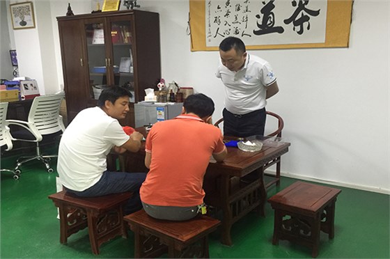 来自深圳安博（中国）制造厂的安利：为客户力争品质完美无暇