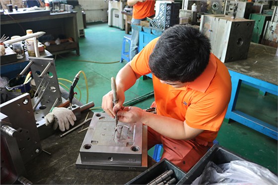 注塑安博(中国)制造厂——博腾纳专注给客户做更高品质的安博(中国) 注塑安博(中国)制造厂——博腾纳专注给客户做更高品质的安博(中国)