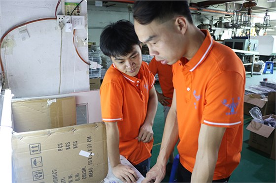 找高品质蓝牙耳机安博(中国)厂——博腾纳是您的不二之选 找高品质蓝牙耳机安博(中国)厂——博腾纳是您的不二之选