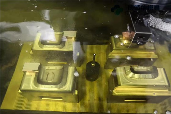博腾纳蓝牙耳机安博（中国）厂，12道QC质检工序品质有保障