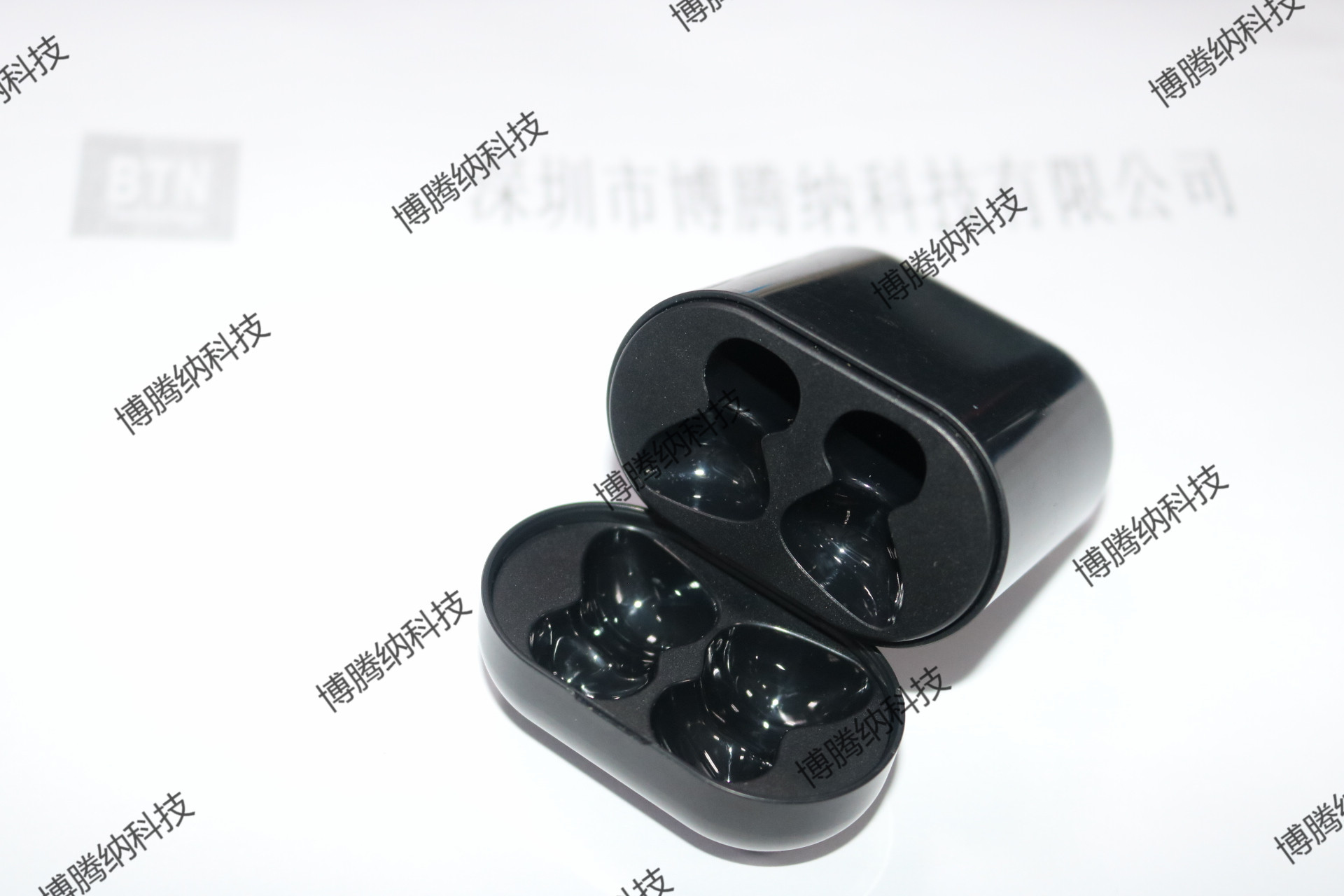 TWS蓝牙耳机塑胶安博（中国）_蓝牙耳机塑胶外壳_注塑加工