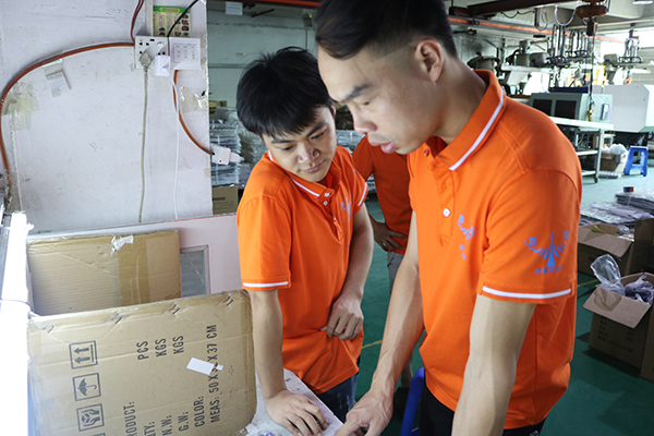 找高品质蓝牙耳机安博（中国）厂——博腾纳是您的不二之选