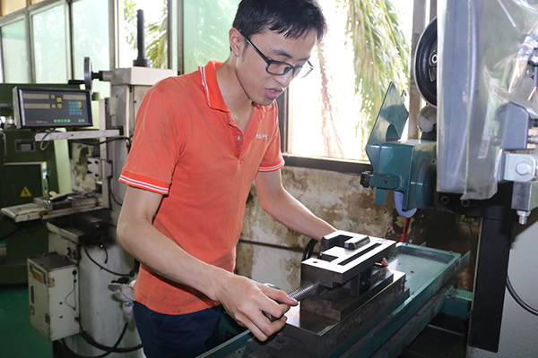 塑胶安博（中国）知识——博腾纳教你如何降低生产无效工时！